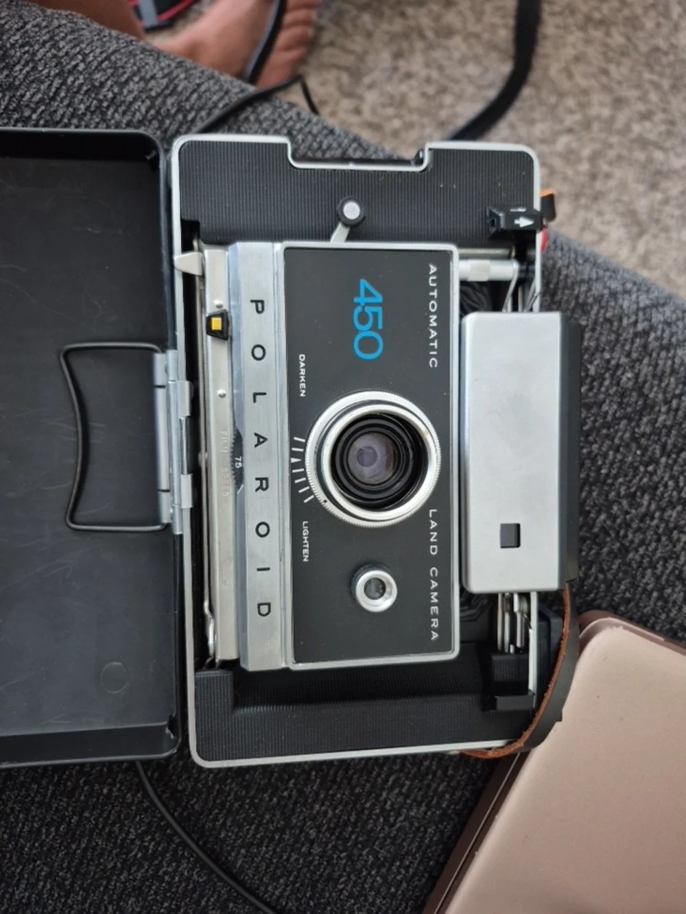Polaroid 450 Automatic Land Camera in Black and Silver